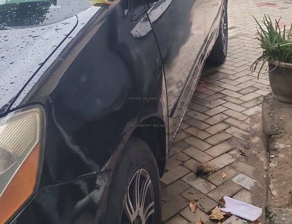 Clean Nigeria Used Toyota Sienna LE 2006 for Sale In Yaba