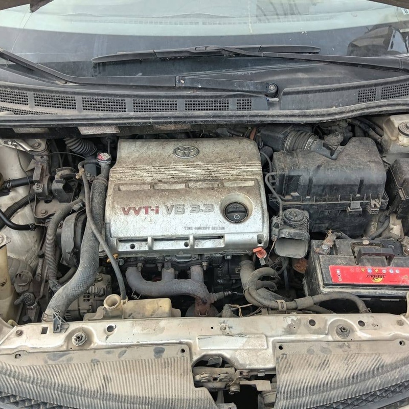 Dealers Deal Nigerian Used Toyota Sienna 2005 LE  for Sale image