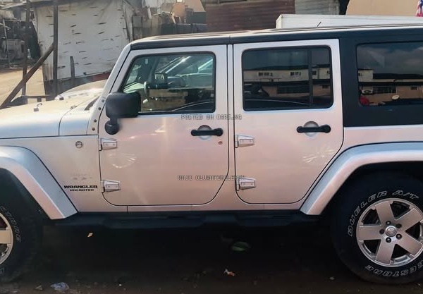 FOREIGN USED  JEEP WRANGLER 2010 FOR SALE IN NIGERIA