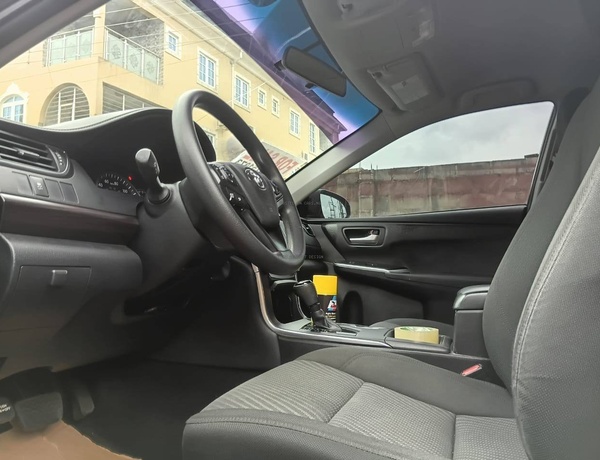 Foreign Used Toyota Camry 2014 for Sale In Yaba 