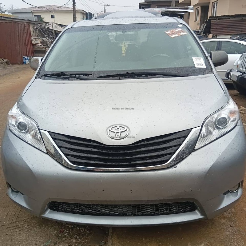 Foreign Used Toyota Sienna XLE 2014 for sale image