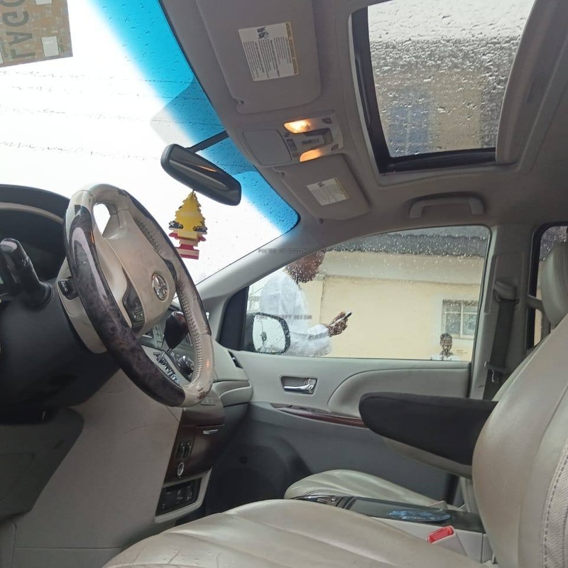 Foreign Used Toyota Sienna XLE 2014 for sale image