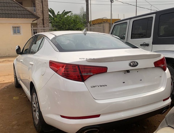 Foreign Used 2013 Kia Optima for Sale In Lagos