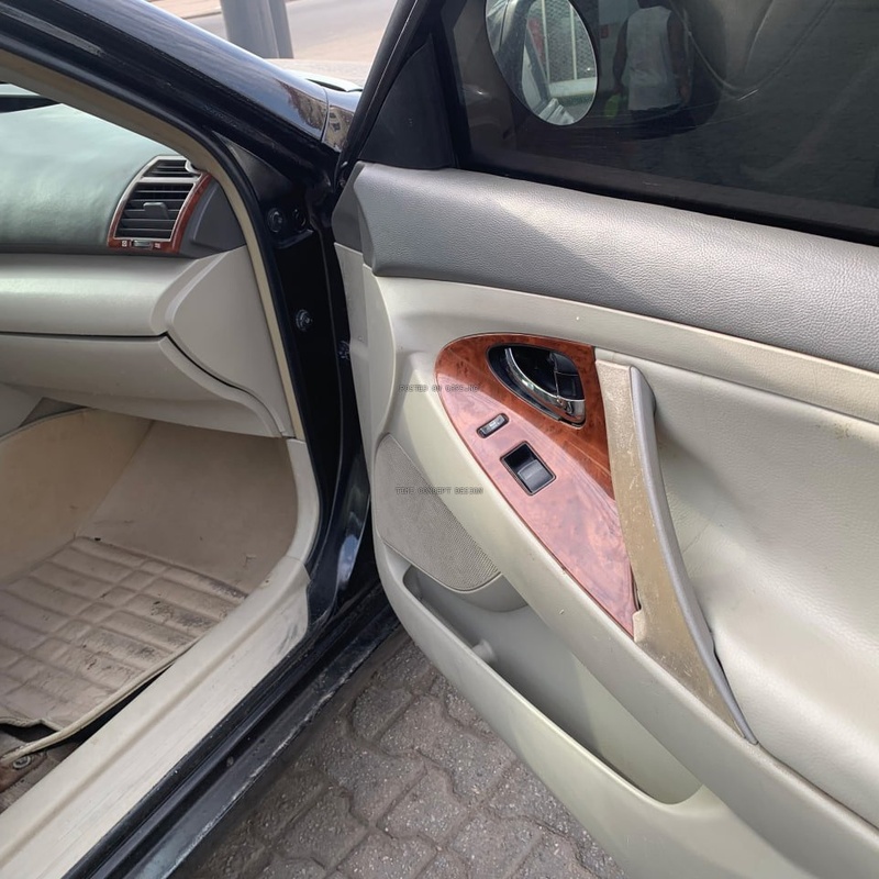 Neatly Used Toyota Camry 2010 for Sale Lagos image