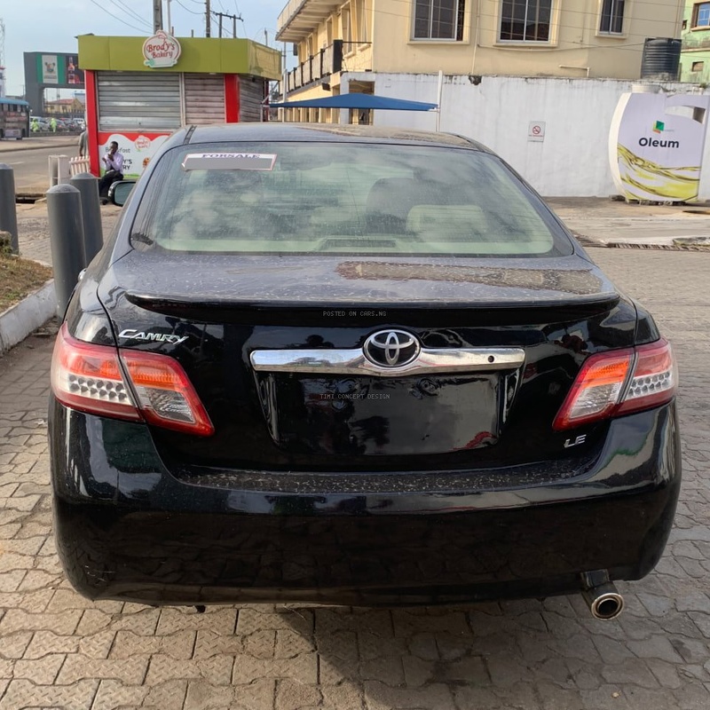 Neatly Used Toyota Camry 2010 for Sale Lagos image