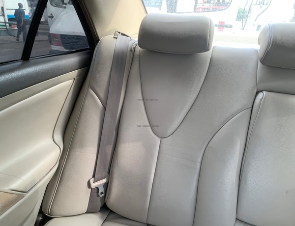 Neatly Used Toyota Camry 2010 for Sale Lagos