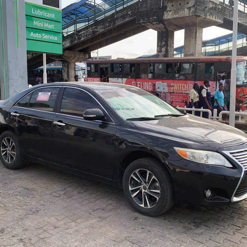 Neatly Used Toyota Camry 2010 for Sale Lagos image
