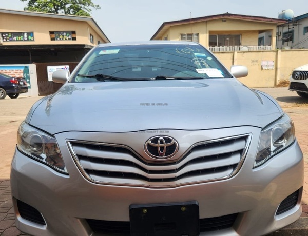 Foreign Used Toyota Camry 2010 for Sale In Lagos