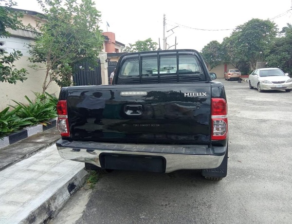 Toyota Hilux 2014 Double Cabin
