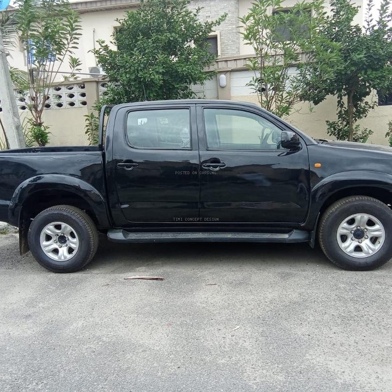 Toyota Hilux 2014 Double Cabin image