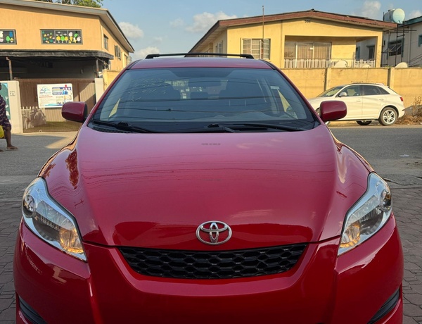 Foreign Used 2010 Toyota Matrix XR for Sale In Lagos