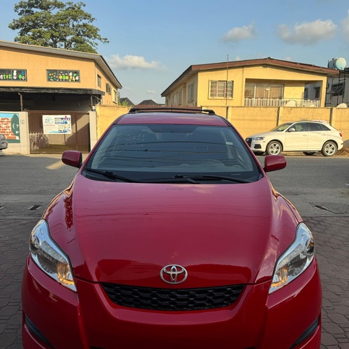 Foreign Used 2010 Toyota Matrix XR for Sale In Lagos