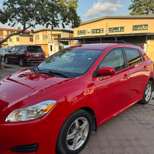 Foreign Used 2010 Toyota Matrix XR for Sale In Lagos