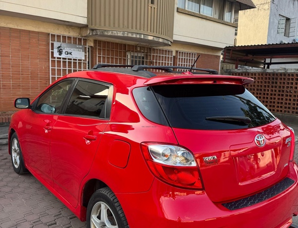 Foreign Used 2010 Toyota Matrix XR for Sale In Lagos