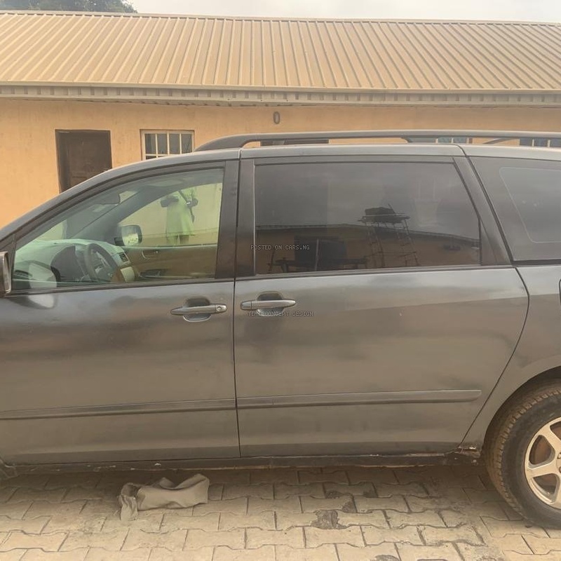 Toyota Sienna 2006 for Sale In Lagos image