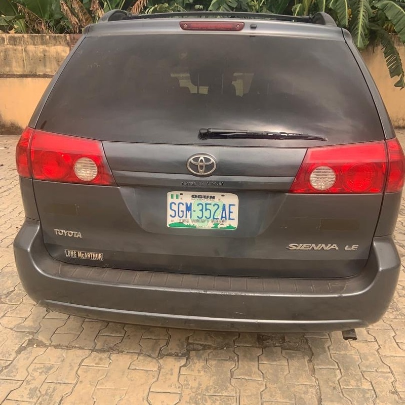 Toyota Sienna 2006 for Sale In Lagos image