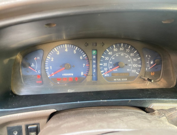 Toyota Sienna  XLE 2002 for Sale In Lagos 