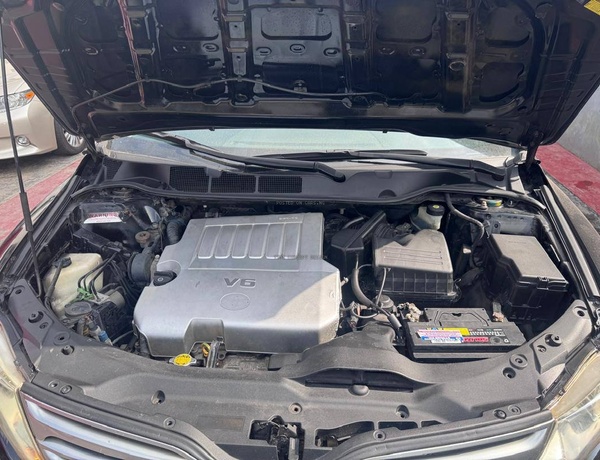 Nigerian Used Toyota Venza 2011 in Lagos state 