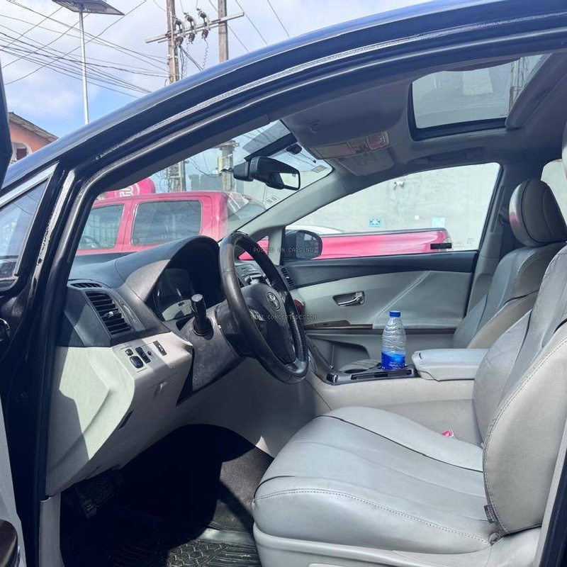 Nigerian Used Toyota Venza 2011 in Lagos state  image