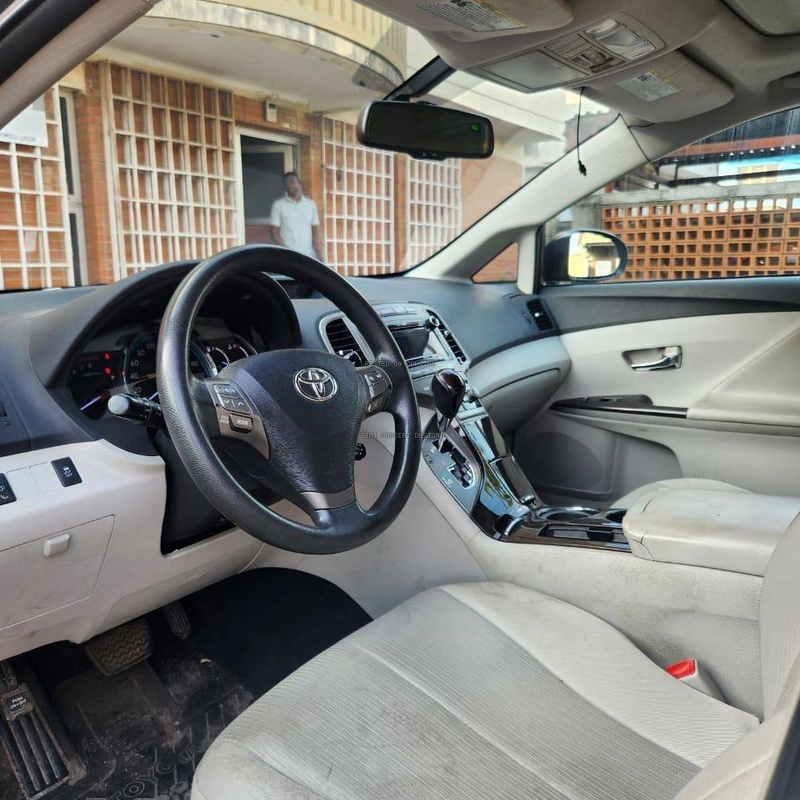 Foreign Used Toyota Venza 2012 for Sale In Lagos image