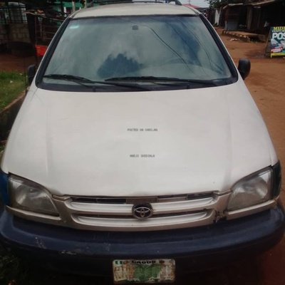 Toyota Sienna 1999 for Sale in Ikorodu,Lagos