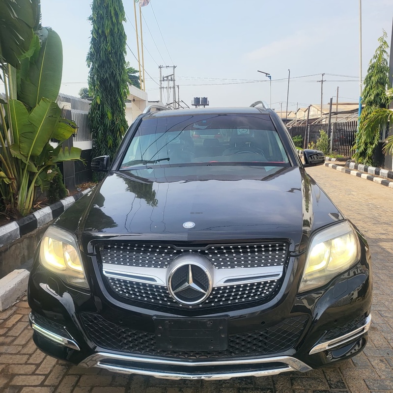 *NEATLY USED 2013* *MERCEDES-BENZ* *GLK 350 4MATIC*  💯 * FOR SALE IN DELTA image
