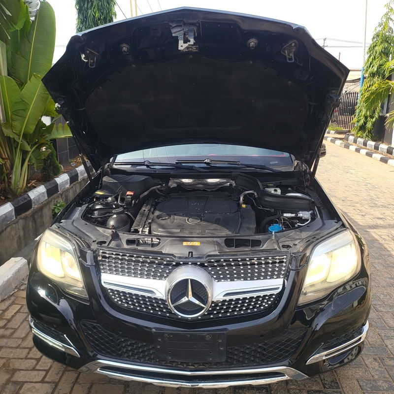 *NEATLY USED 2013* *MERCEDES-BENZ* *GLK 350 4MATIC*  💯 * FOR SALE IN DELTA image