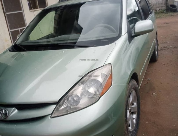 Toyota Sienna 2008 for Sale In Alimosho Lagos