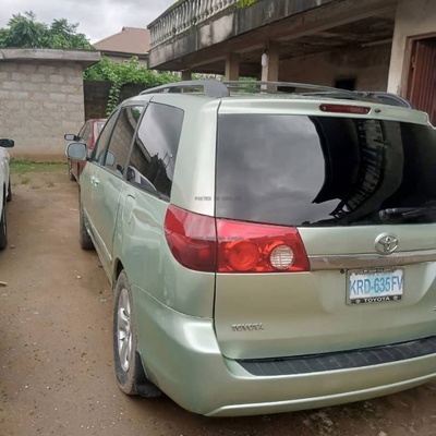 Toyota Sienna 2008 for Sale In Alimosho Lagos