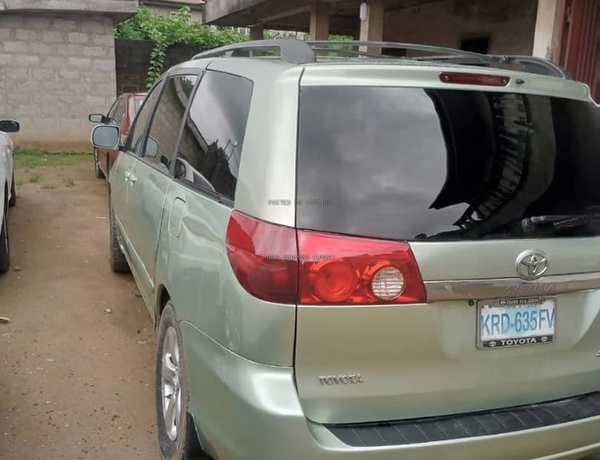 Toyota Sienna 2008 for Sale In Alimosho Lagos