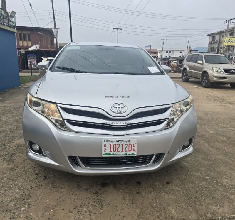 Foreign Used Toyota Venza 2013 for Sale In Lagos image