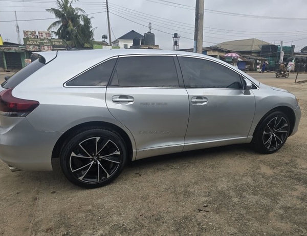 Foreign Used Toyota Venza 2013 for Sale In Lagos