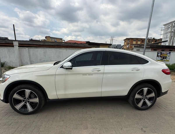 Mercedes Benz GLC300 2019  in Lagos