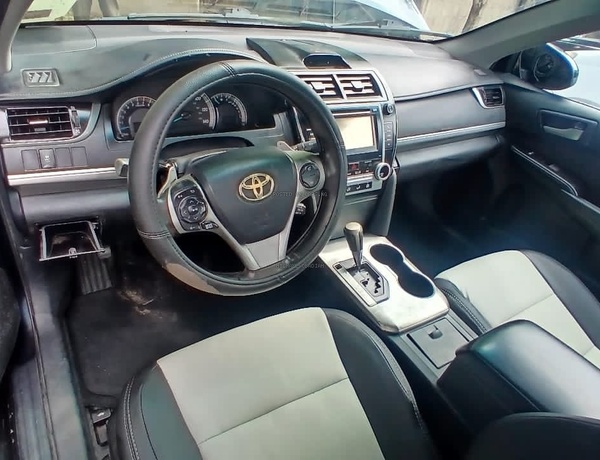 Foreign Used Toyota Camry Sport 2012 for Sale  in Lagos