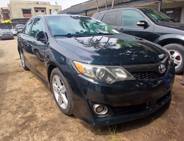 Foreign Used Toyota Camry Sport 2012 for Sale  in Lagos