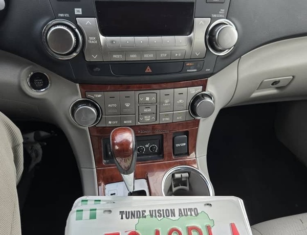 Toyota Highlander 2011 for Sale  in Lagos