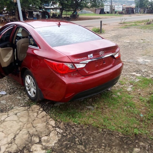  HYUNDAI SONATA 2012  FOR SALE IN LAGOS