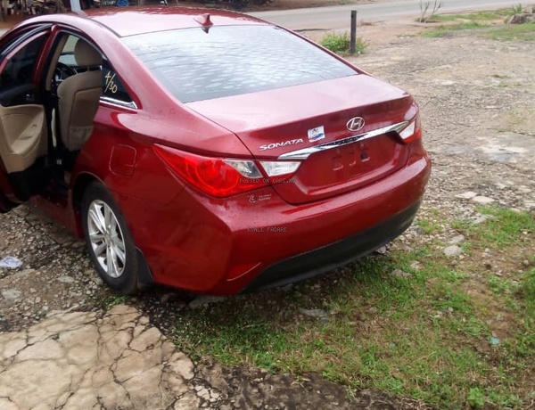  HYUNDAI SONATA 2012  FOR SALE IN LAGOS