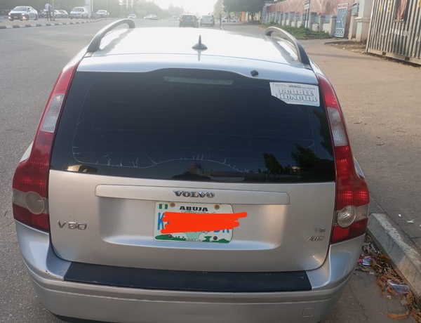 VOLVO T5 V50 2006 SILVER FOR SALE IN ABUJA