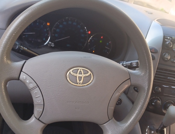 Toyota Sienna 2009 for Sale In Lagos