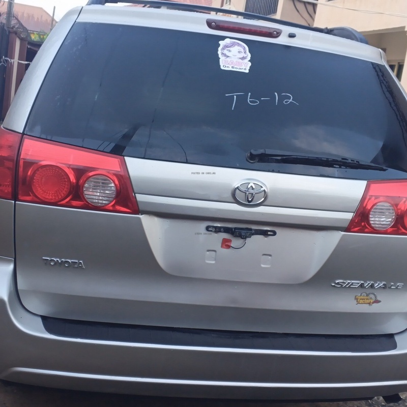 Toyota Sienna 2009 for Sale In Lagos image