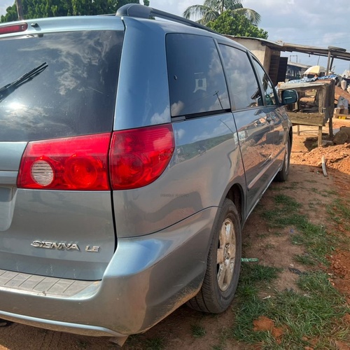 Toyota Sienna 2006 for Sale  In Osun State