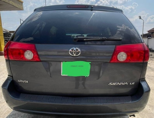 2007 Toyota Sienna for Sale In Rivers State
