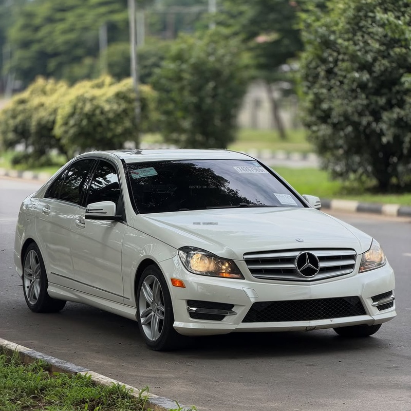 FOREIGN USED 2013 MERCEDES-BENZ C300 FOR SALE image