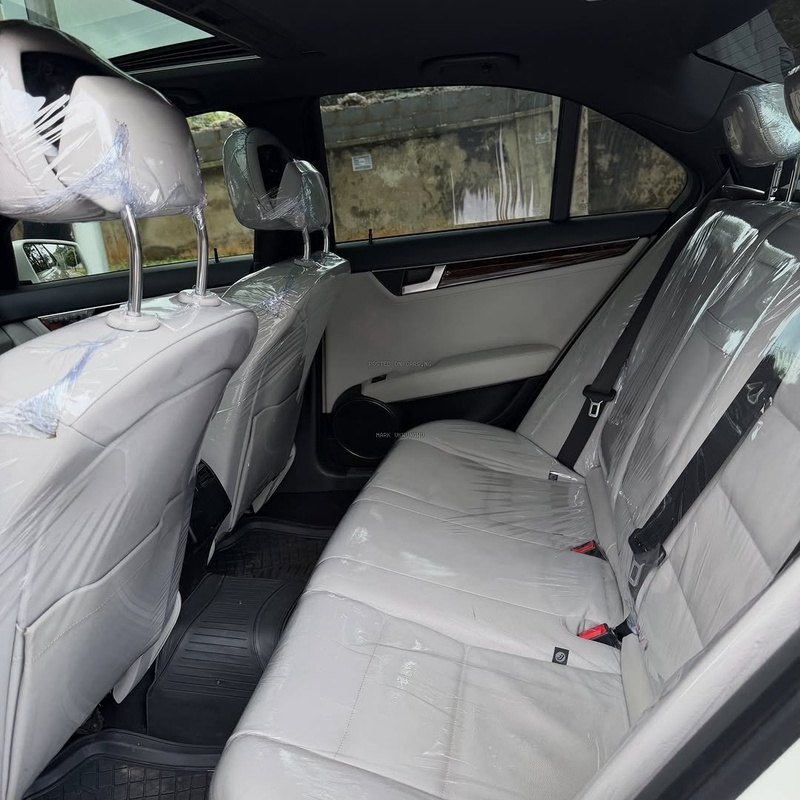 FOREIGN USED 2013 MERCEDES-BENZ C300 FOR SALE image