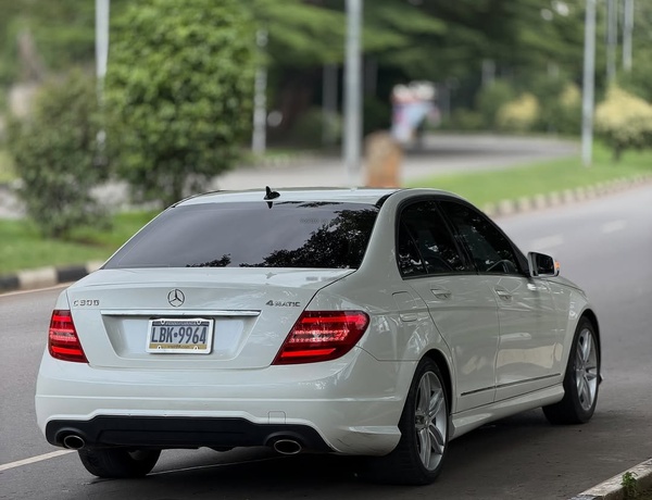 FOREIGN USED 2013 MERCEDES-BENZ C300 FOR SALE