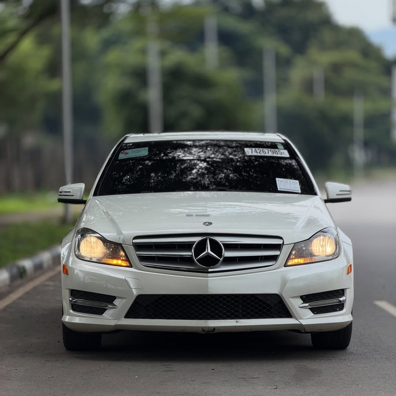 FOREIGN USED 2013 MERCEDES-BENZ C300 FOR SALE image