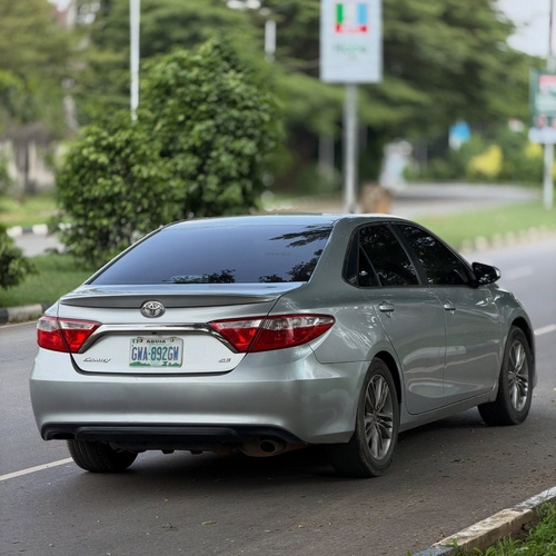 Foreign Used Toyota Camry SE 2015 in Abuja