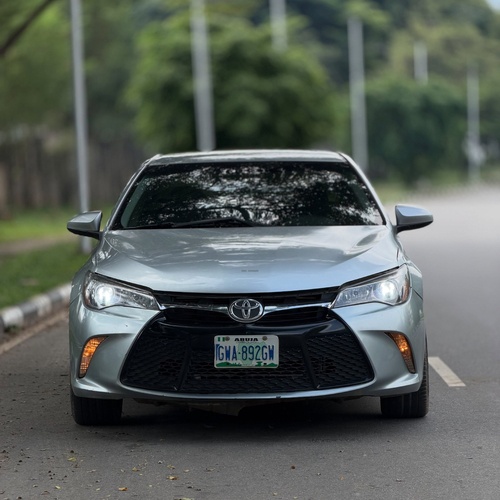 Foreign Used Toyota Camry SE 2015 in Abuja