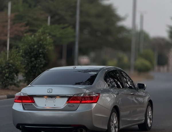 Foreign Used 2015 Honda Accord EX-L For Sale In Abuja